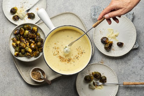 Dukkah-Fondue mit Rosenkohl