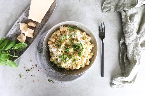Pasta con salsa al limone e cottage cheese