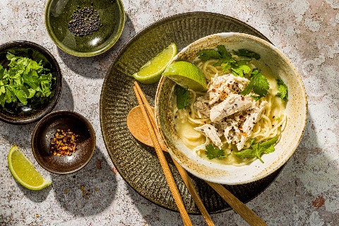 Pulled Chicken con noodles