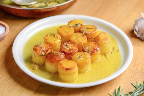 Patate fondant al rosmarino