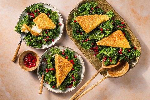 Feta al sesamo con cavolo riccio