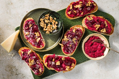 Beetroot bruschetta