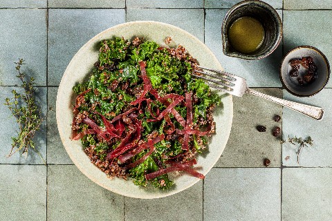 Insalata di quinoa e cavolo riccio