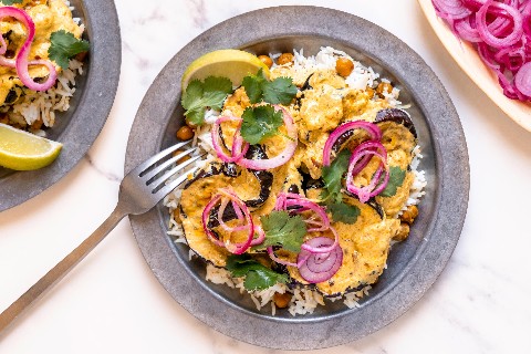 Aubergine curry with yoghurt (Dahi Baingan)