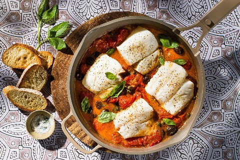 Cabillaud à la sauce tomate et aux olives