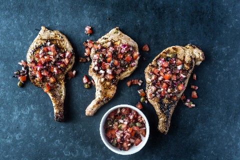 Côtelettes à la vinaigrette estivale