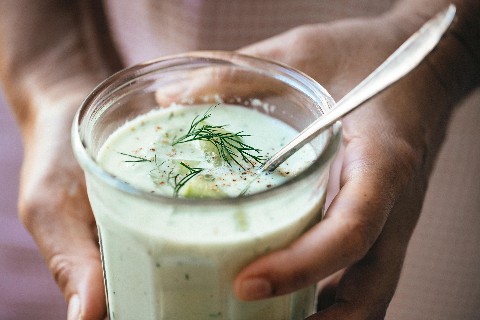 Soupe de concombres froid