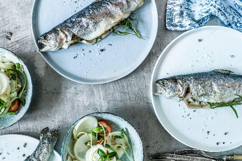 Forellen mit würzigem Rettichsalat